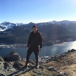 Meet your Posher, Nick